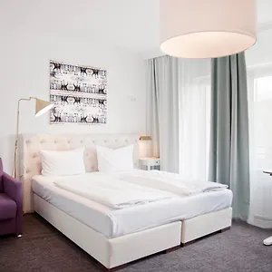 Les Nations Otel