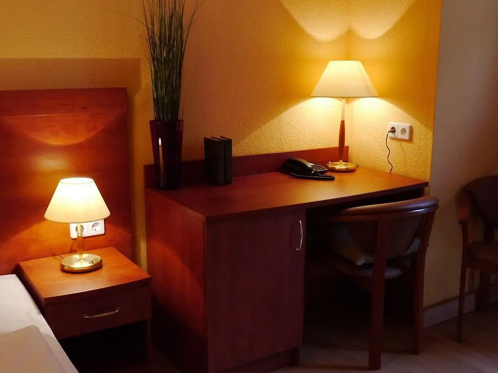Hotel Astrid Am Kurfuerstendamm Berlin 3*,
