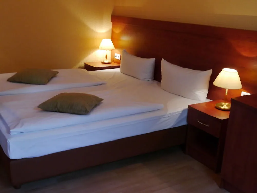Hotel Astrid Am Kurfuerstendamm Berlin 3*,  Almanya